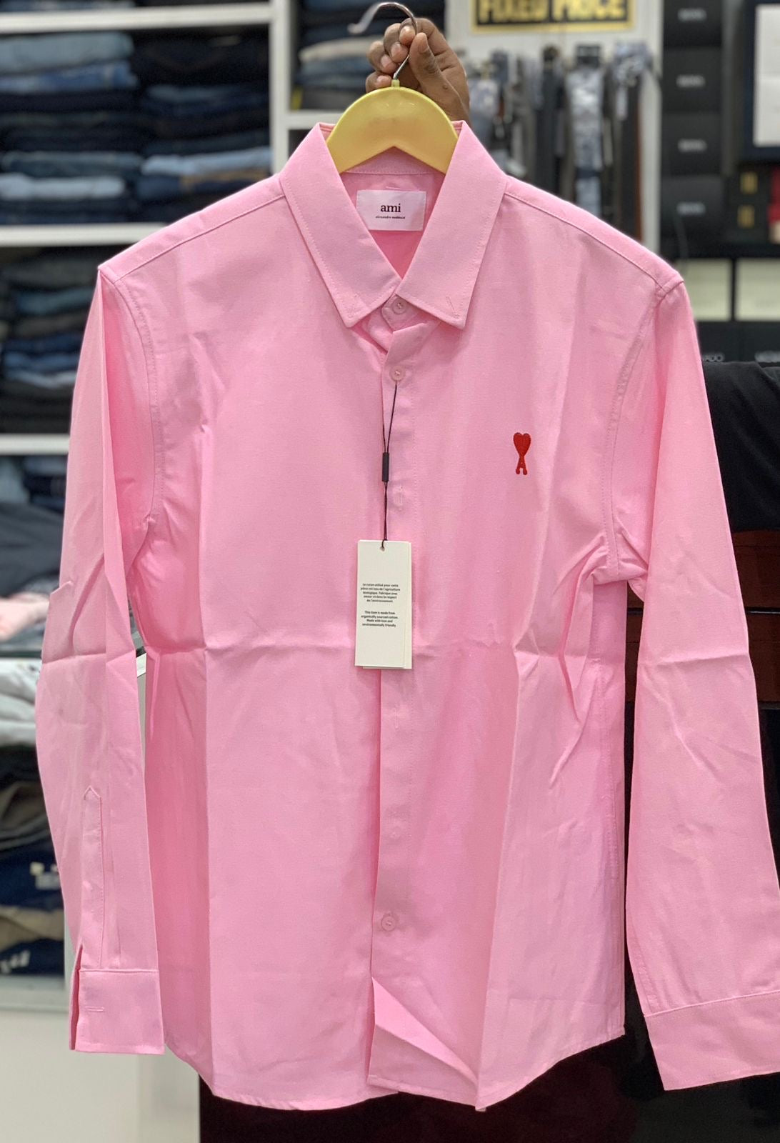 AM IPINK SHIRT WITH RED LOGO