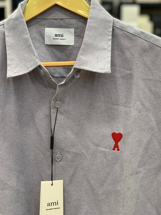 AM I GREY SHIRT WITH RED LOGO