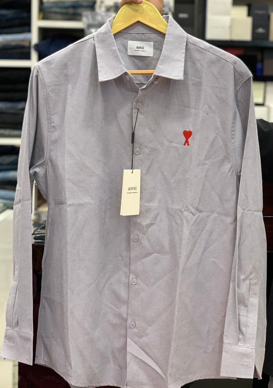 AM I GREY SHIRT WITH RED LOGO