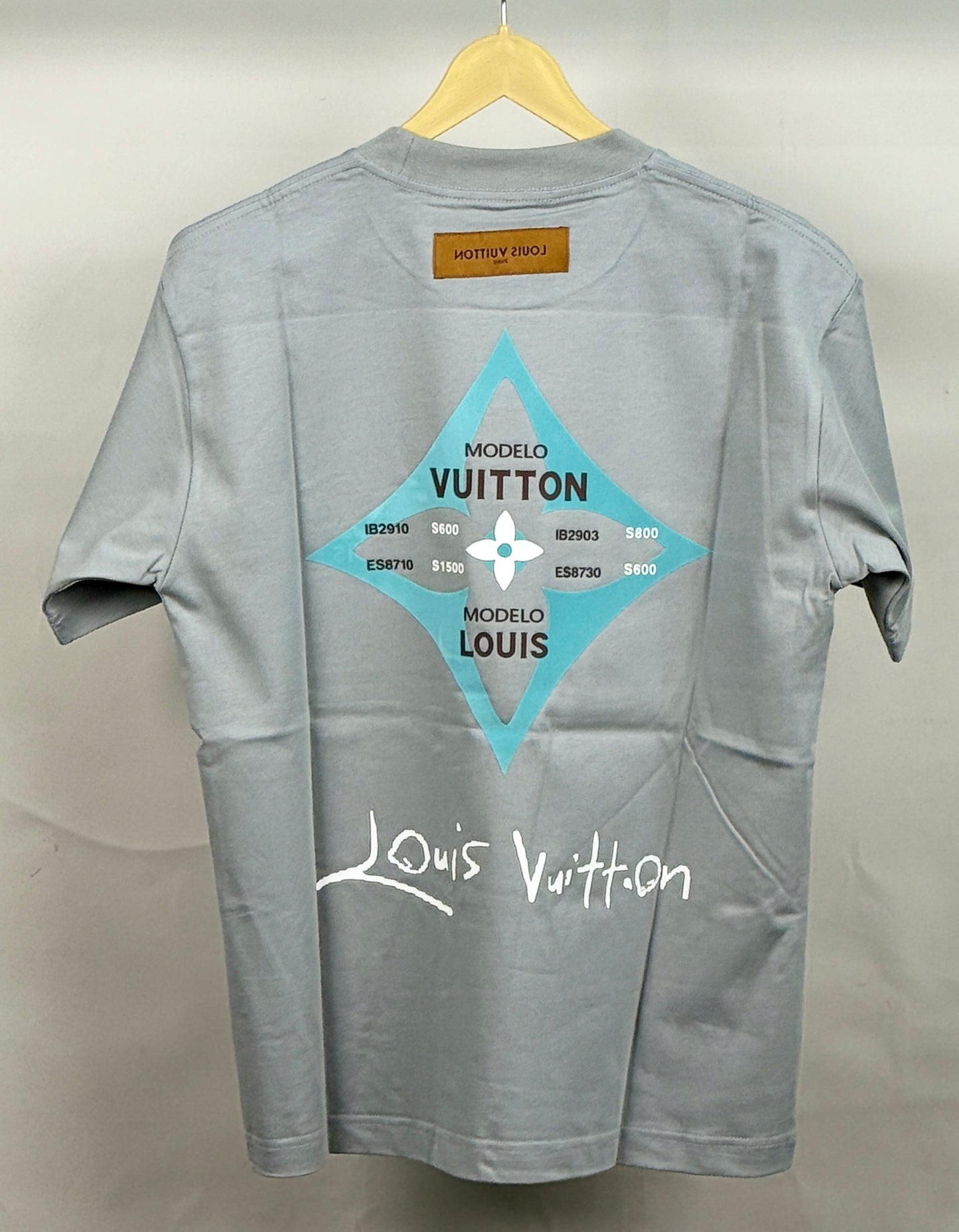 LOUIS_VUITTO_N GREY TSHIRT
