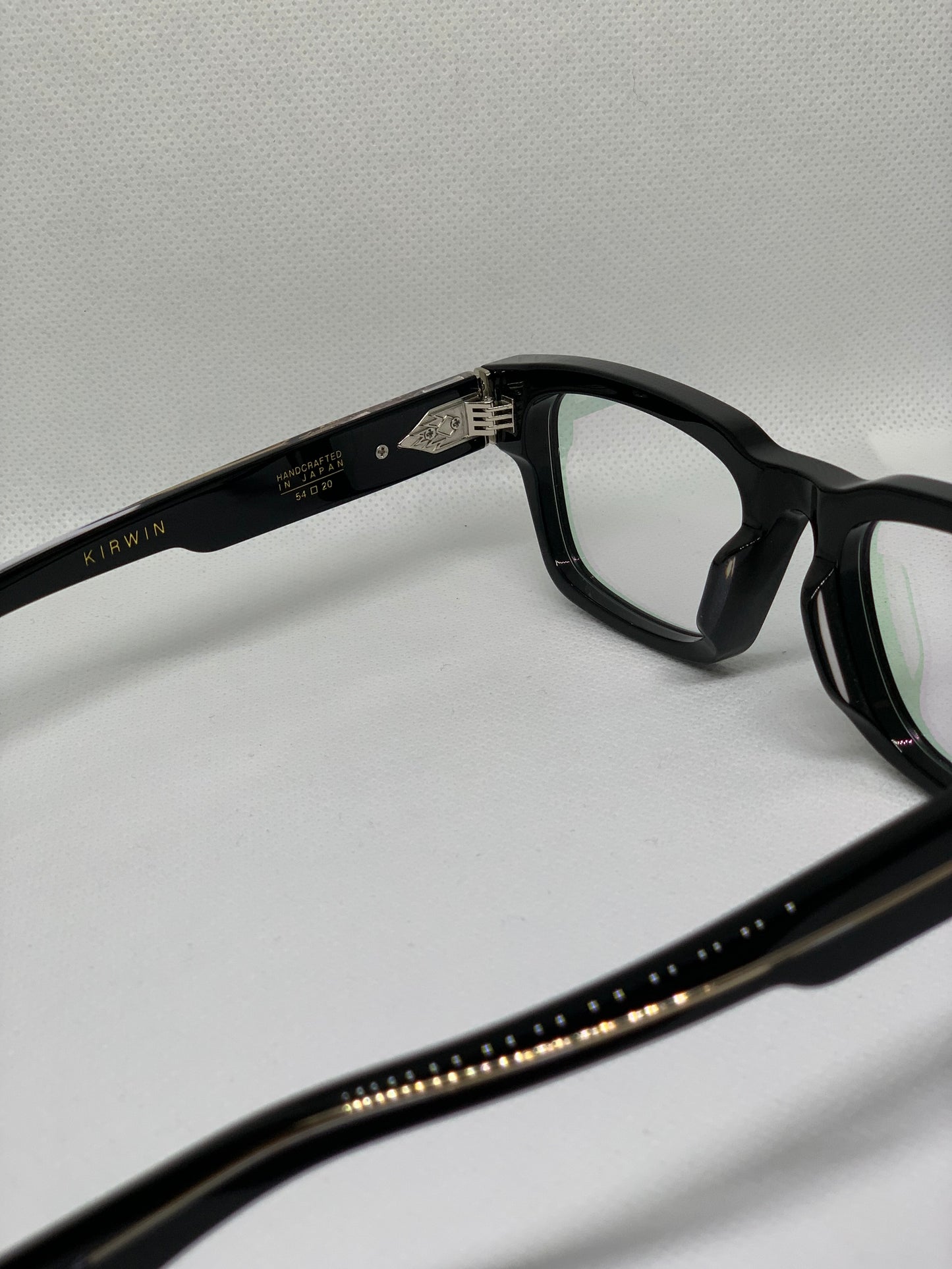 JMM_KIRWIN BLACK
