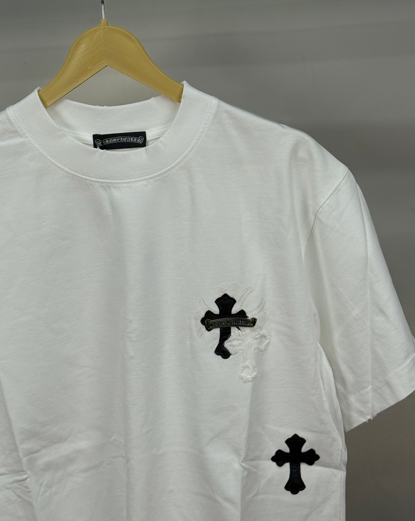 CHROME_HEARTS  STUD WHITE TSHIRT