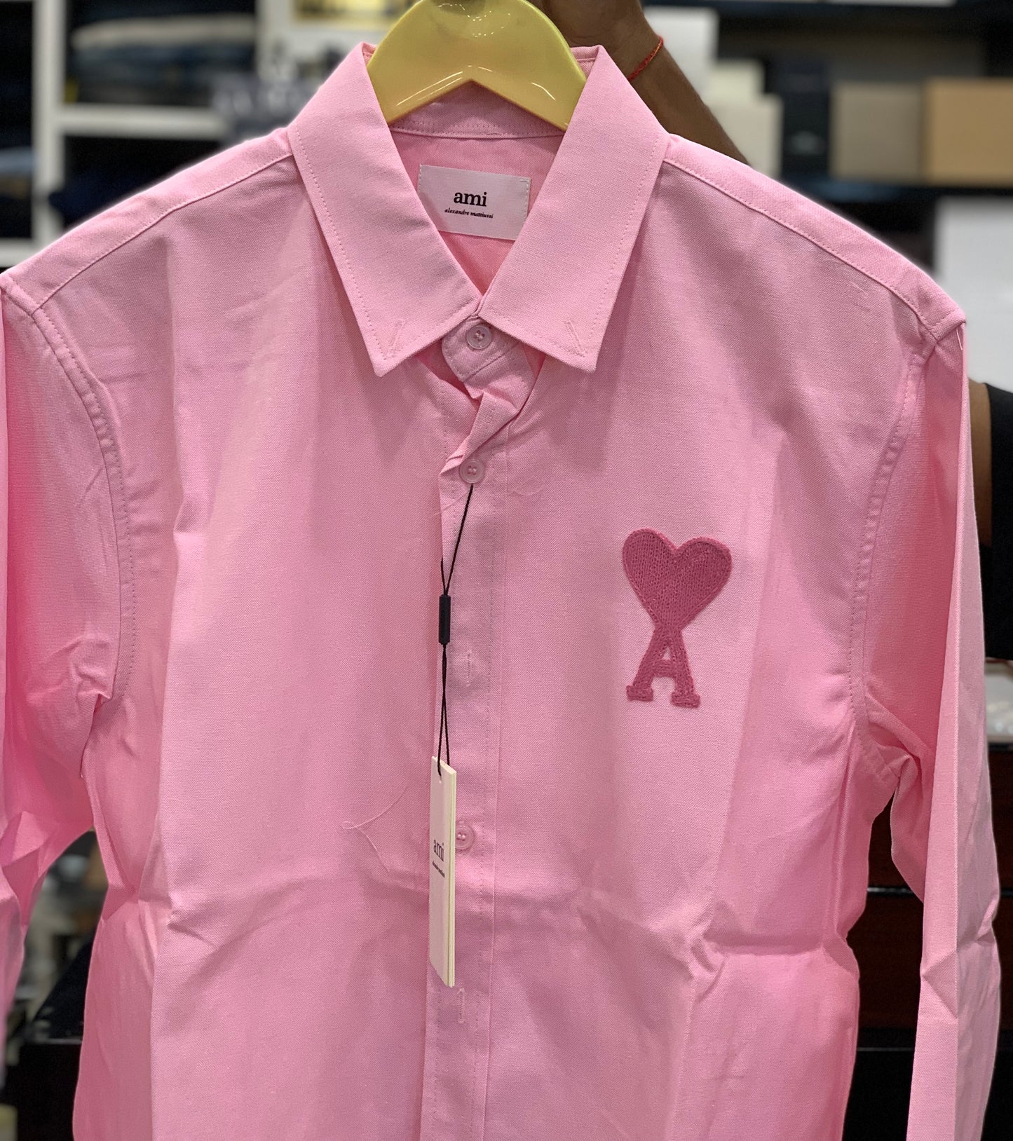 AM I PINK SHIRT WITH EMBROIDERED
LOGO