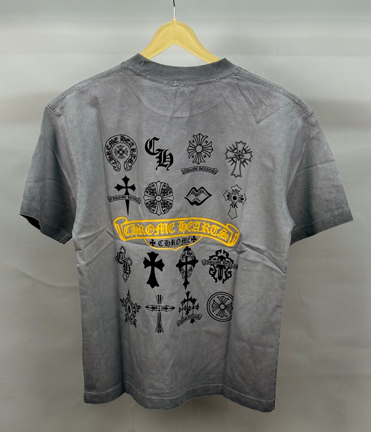CHROME_HEARTS  GREY TSHIRT