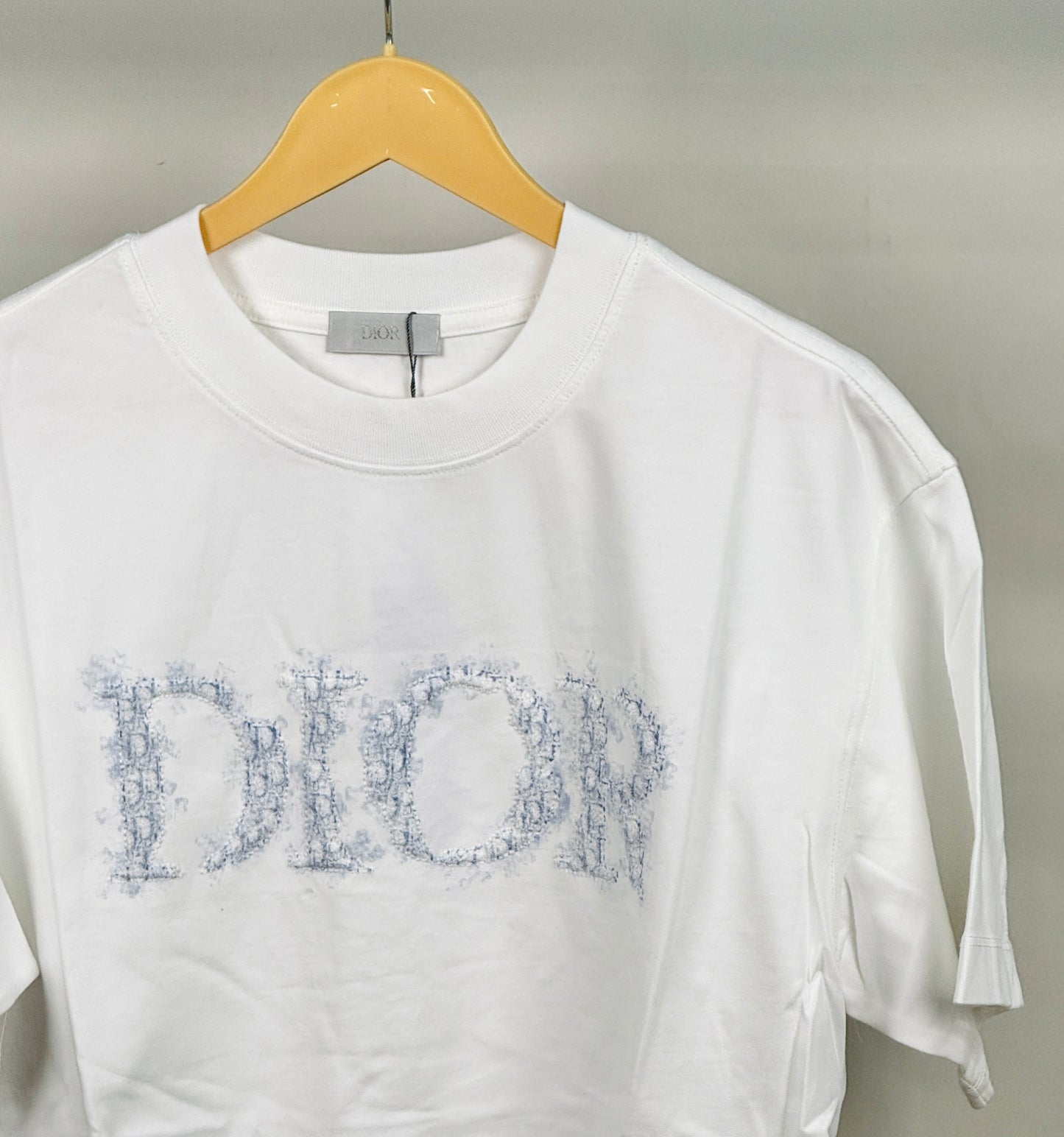 DIO_R WHITE TSHIRT