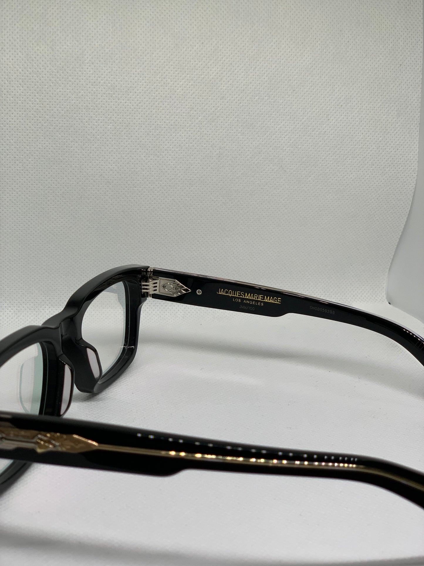 JMM_KIRWIN BLACK