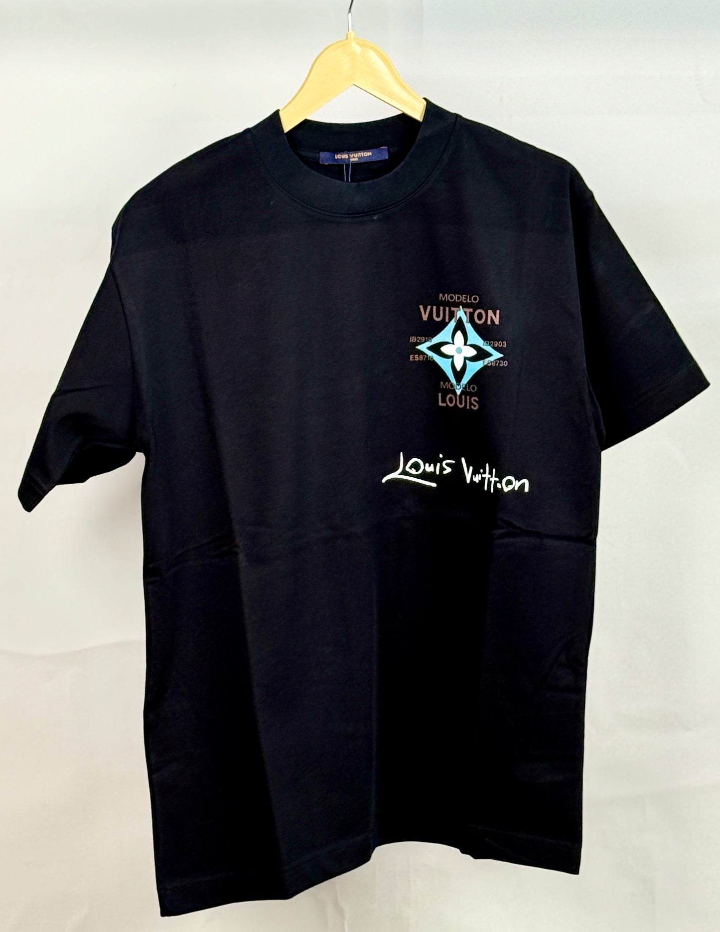 LOUIS_VUITTO_N BLACK TSHIRT