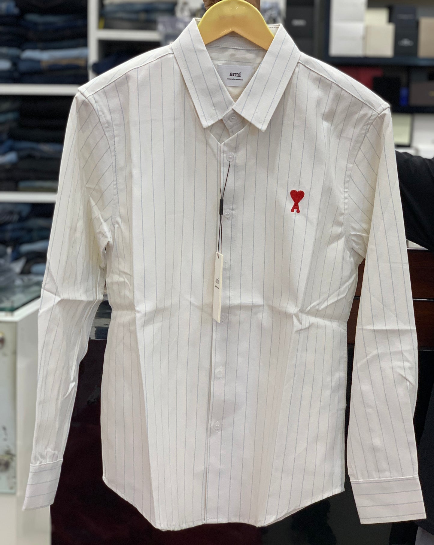 AM I LINING SHIRT WITH RED LOGO