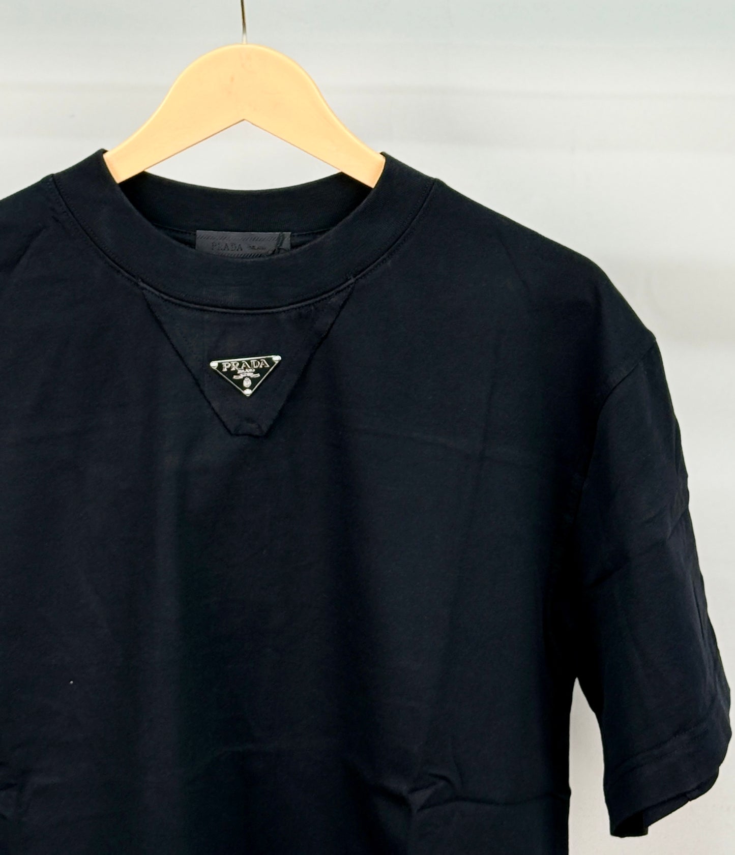 PRAD_A BLACK TSHIRT