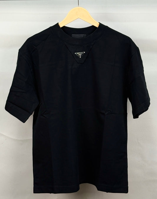 PRAD_A BLACK TSHIRT