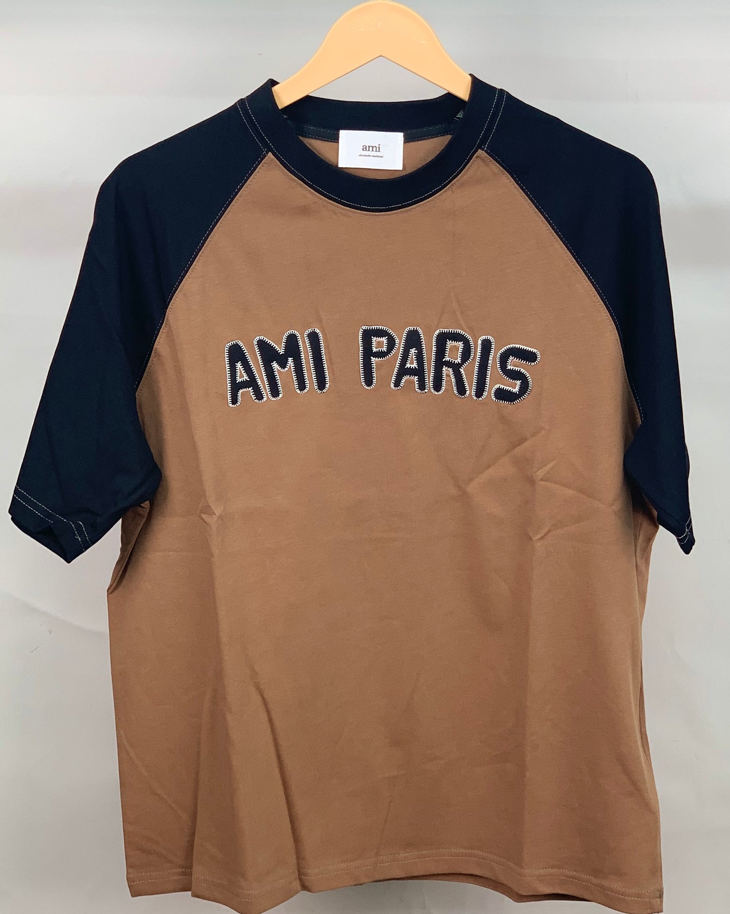 AM_I OFF BROWN BLACK TSHIRT