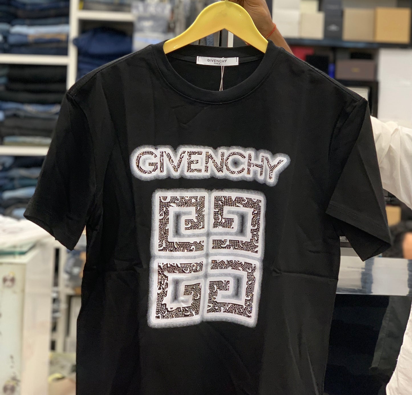 GIVENC_HY BLACK TSHIRT