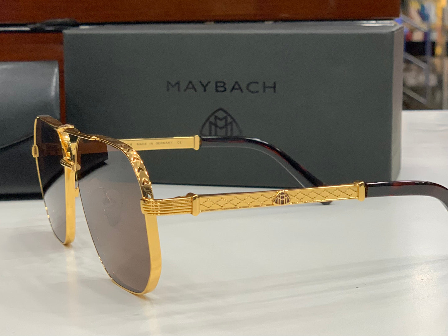 MAYBAC_H SUNGLASSES