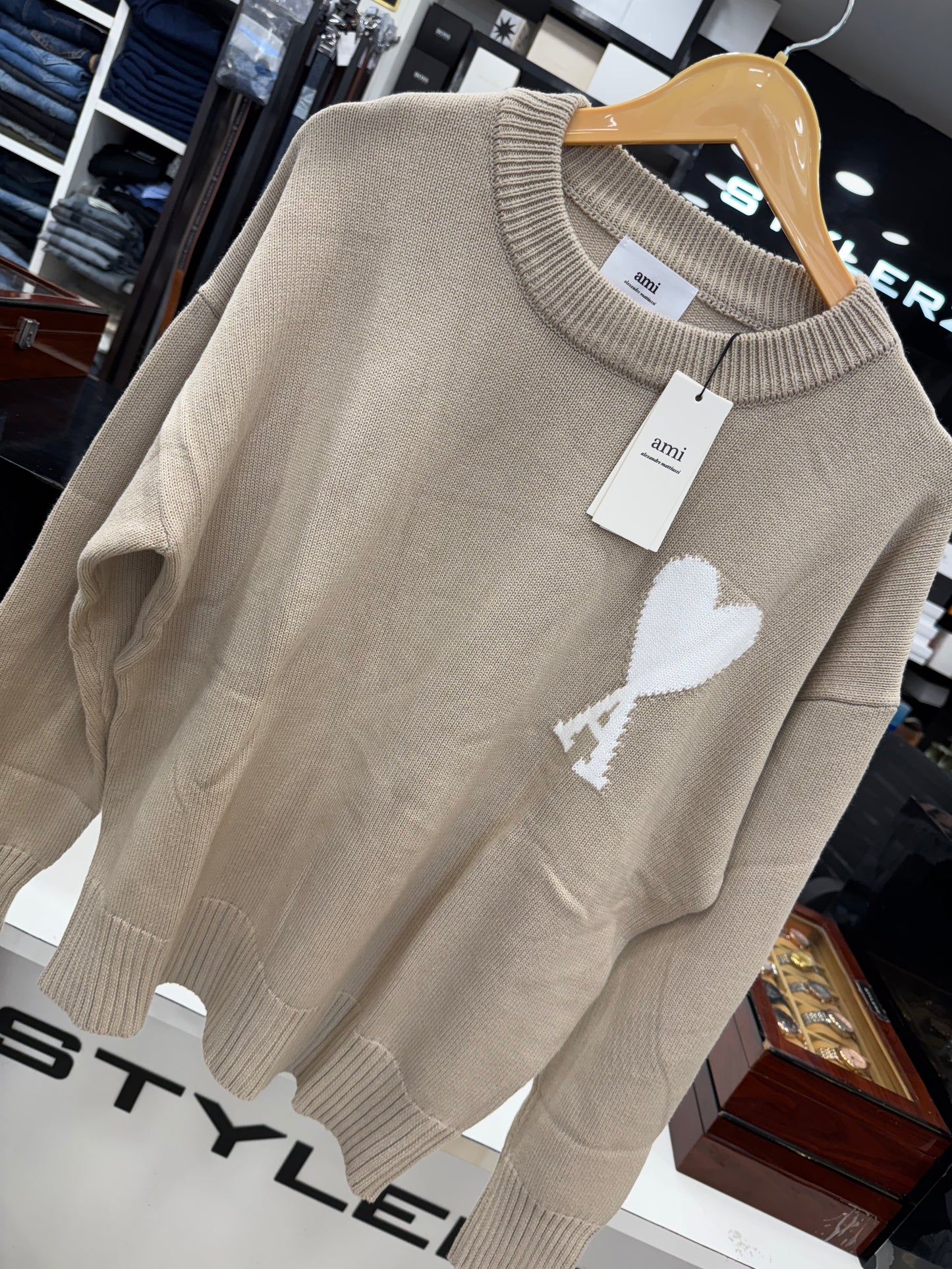 AM I PARIS BEIGE KNITTED PULLOVER